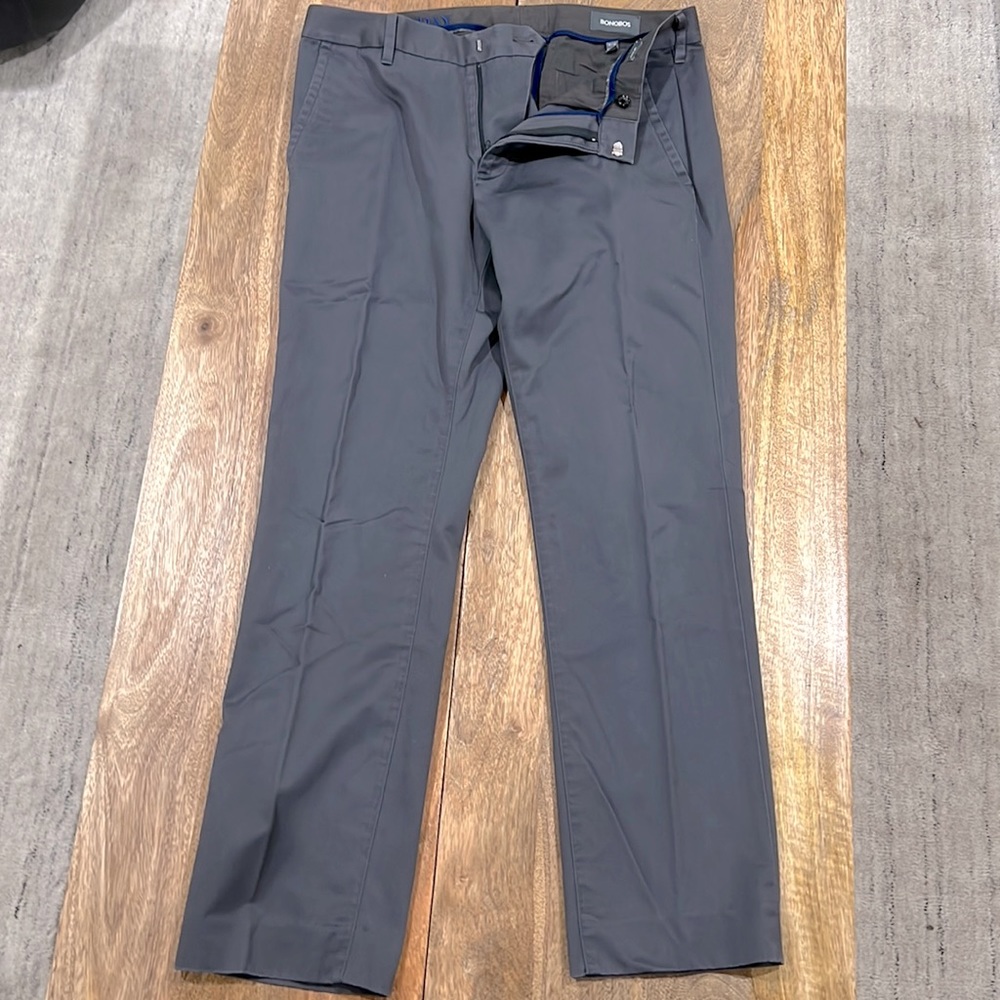 Bonobos Weekday Warrior pants. Grey. 31x30.